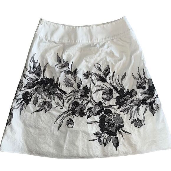 Ann Taylor black & white embroidered skirt 2P - Picture 1 of 6